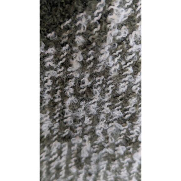 Poncho blanket style Aysmetrical Boucle  Poly blend color block OS Toggles GUC - Picture 4 of 8